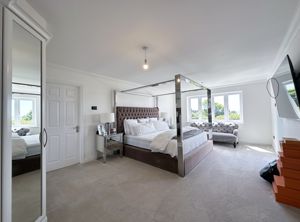 Photo 24- click for photo gallery